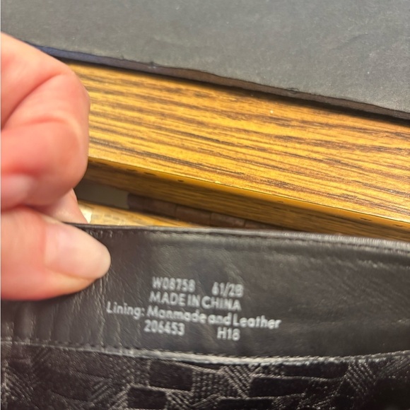 Black Leather Ankle Boots Women’s 6.5B Medium Block Heel Side Zip Classic Office - Picture 6 of 8